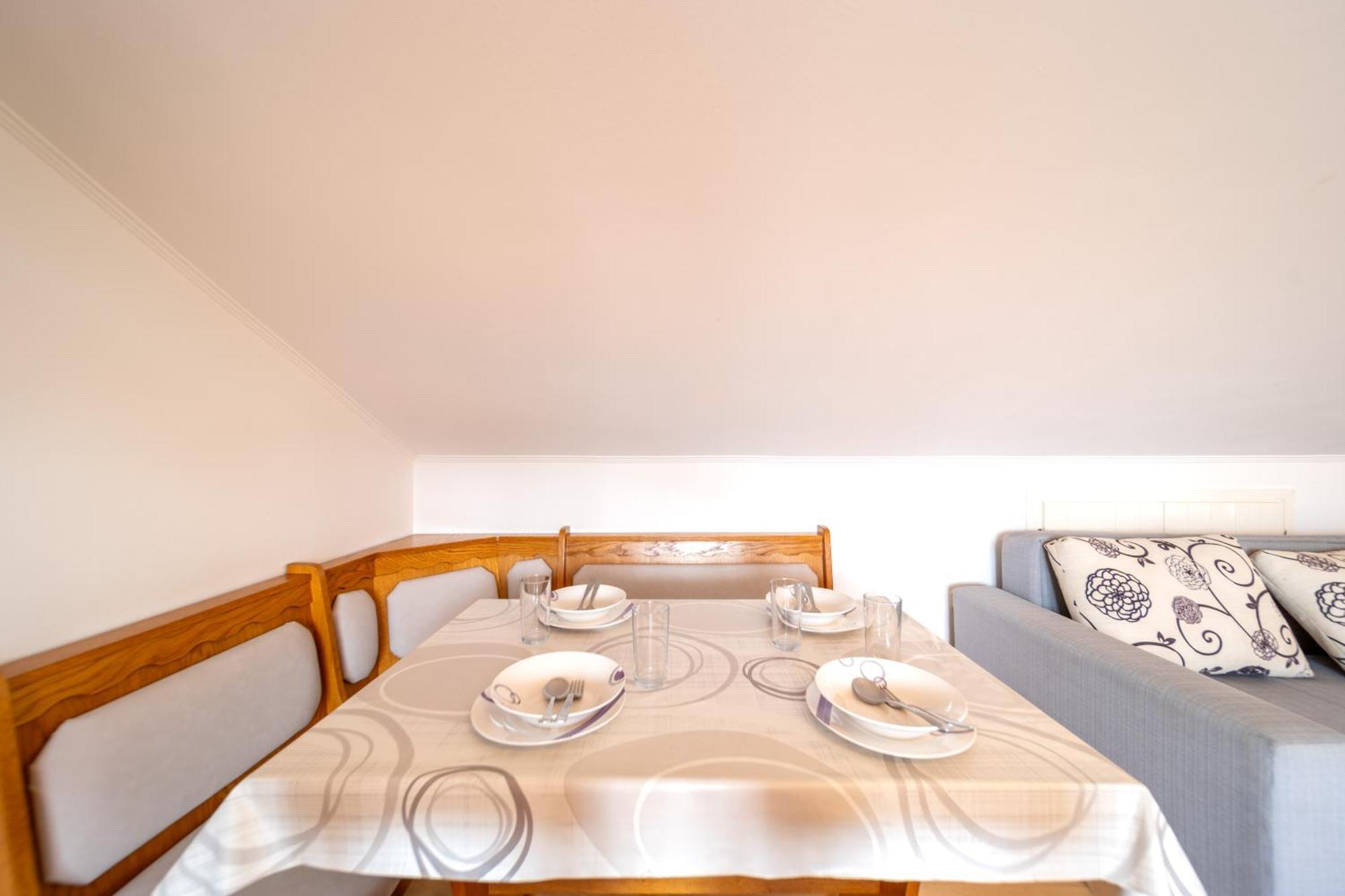 Apartment Visnja