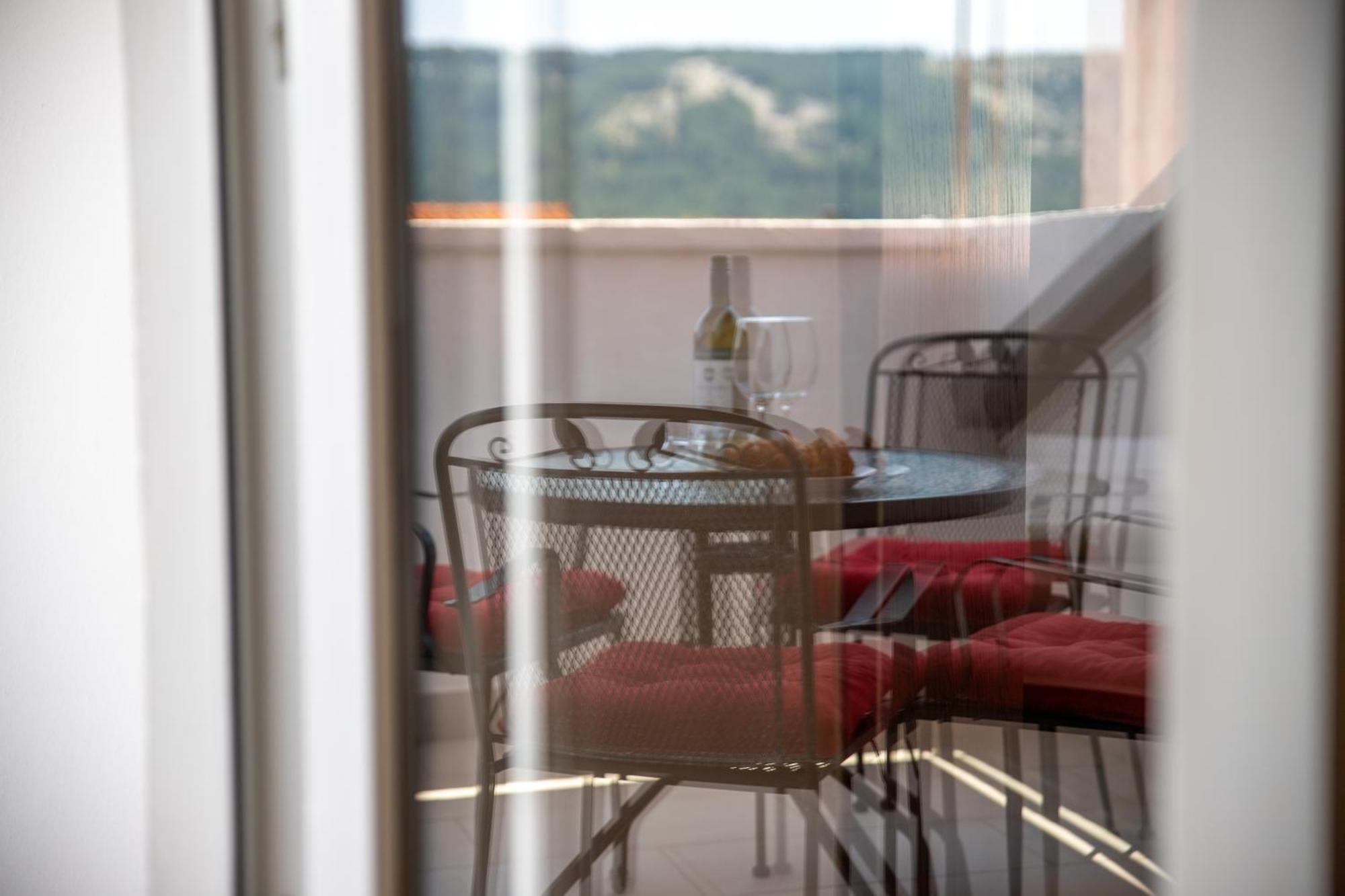 Apartment Visnja