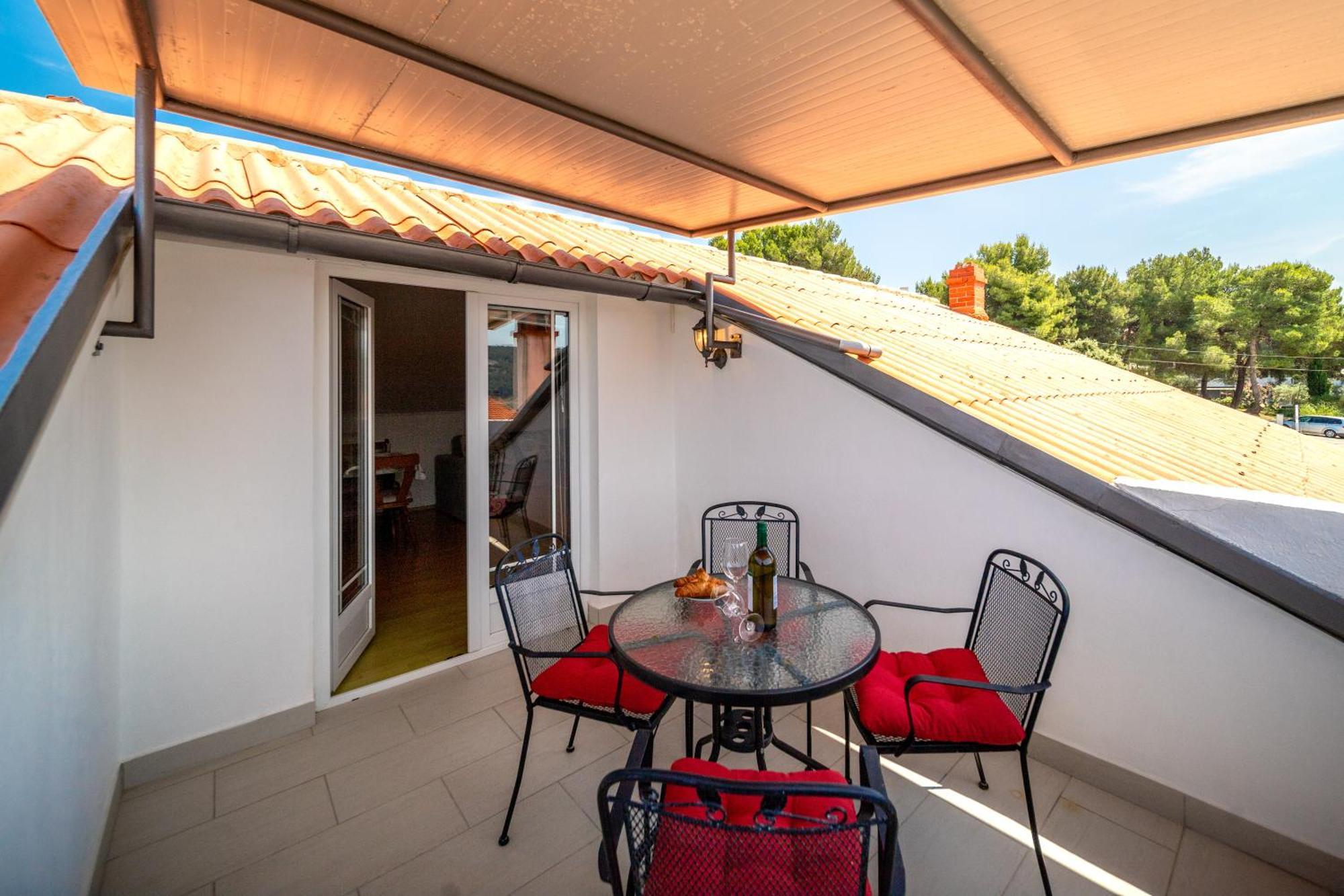 Apartment Visnja Lopar